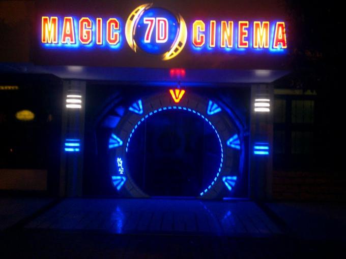 Cinema della bolla 7D della neve del sistema elettrico con la fucilazione della pistola 1