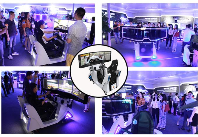Simulatore dell'interno di realtà virtuale della vettura da corsa della galleria con 3 lo schermo 4KW 1