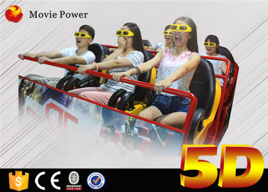 La mini astronave 6 di moto 5d del cinema attraente di simulazione mette la spaccatura a sedere dell'occhio del cinema 5D con la sedia di moto